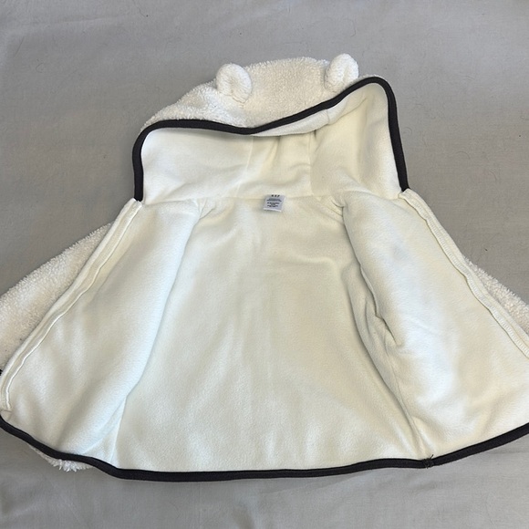 GAP Baby White Sherpa Fleece lined Jacket with Brown Trim - Picture 3 of 4